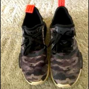 Adidas NMD shoes boys youth 4y